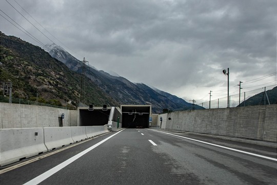  A9 tunnel de Tourtemagne 